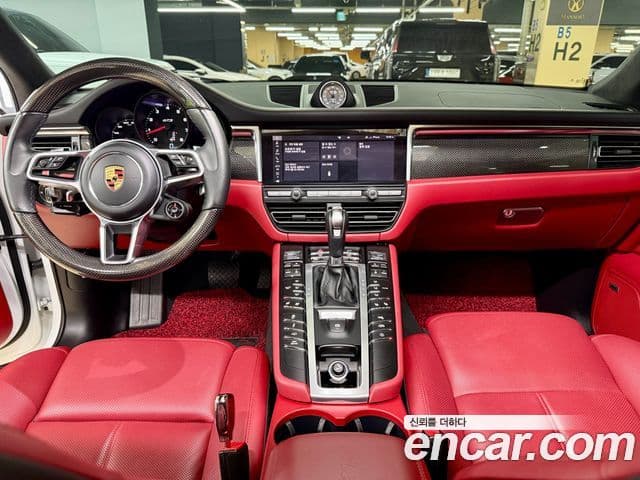 Porsche Macan 2020 — Şəkil 6/17
