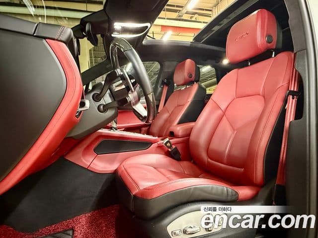 Porsche Macan 2020 — Şəkil 13/17