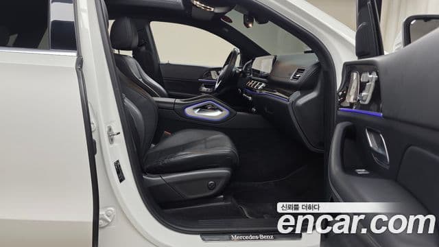 Mercedes-Benz GLE-Class 2021 — Photo 33/33