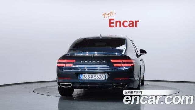 Genesis Electrified G80 2022 — Фото 3/20