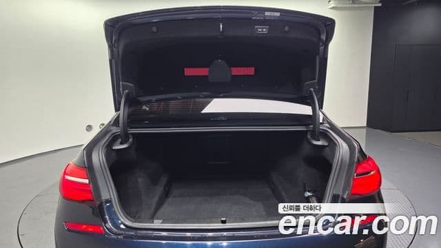 BMW 7 Series 2018 — Şəkil 20/20