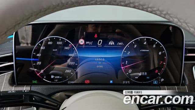 Mercedes-Benz E-Class 2026 — ფოტო 8/20