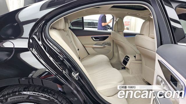 Mercedes-Benz E-Class 2026 — ფოტო 12/20