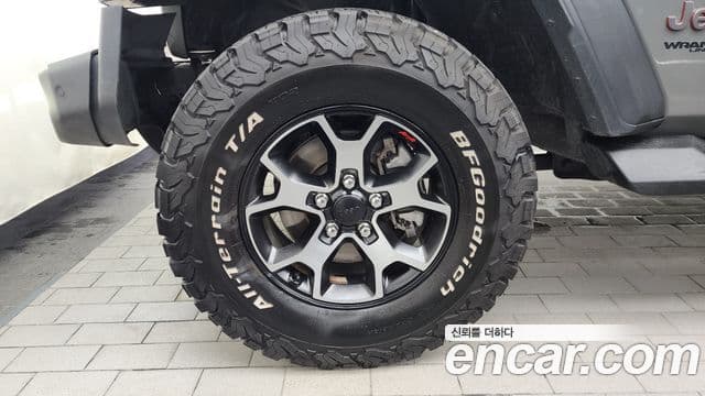 Jeep Wrangler 2020 — Şəkil 27/34