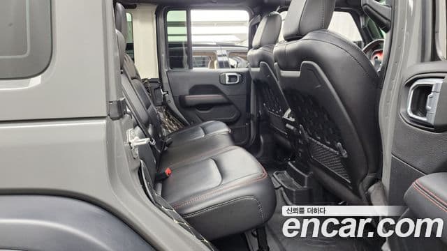 Jeep Wrangler 2020 — Şəkil 34/34