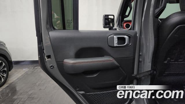 Jeep Wrangler 2020 — Şəkil 19/34