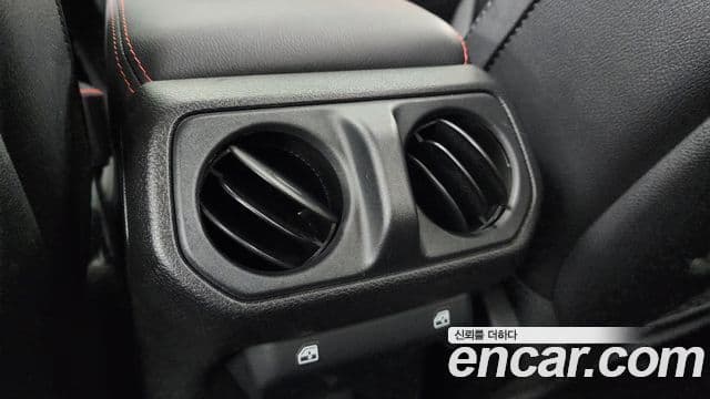 Jeep Wrangler 2020 — Şəkil 12/34