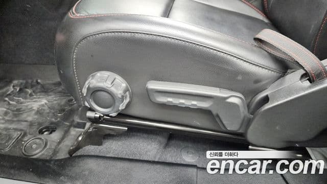Jeep Wrangler 2020 — Şəkil 17/34
