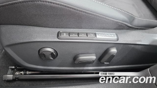 Volkswagen Golf 2025 — ფოტო 15/20