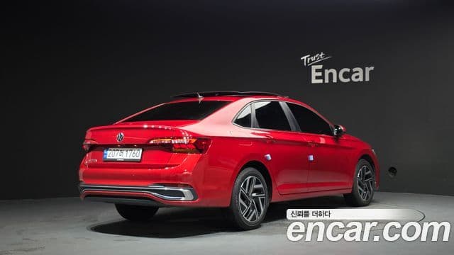 Volkswagen Jetta 2023 — ფოტო 2/20
