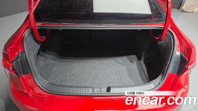 Volkswagen Jetta 2023 — ფოტო 18/20