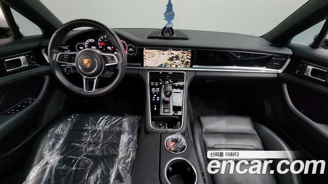 Porsche Panamera 2018 — Şəkil 7/20