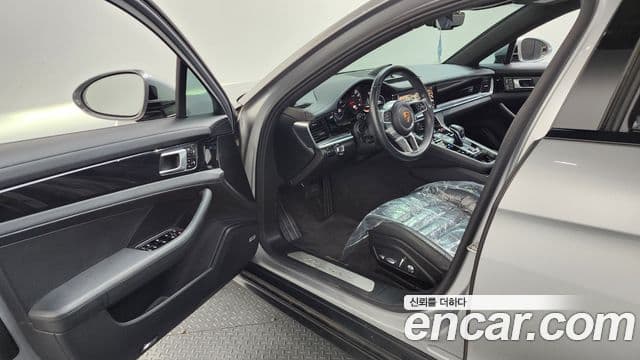 Porsche Panamera 2018 — Şəkil 10/20