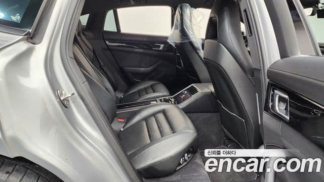 Porsche Panamera 2018 — Şəkil 11/20