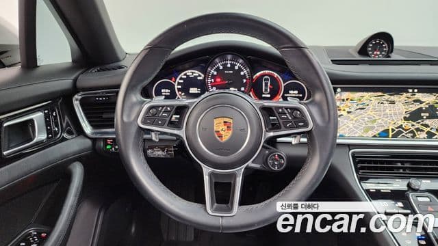 Porsche Panamera 2018 — Şəkil 12/20