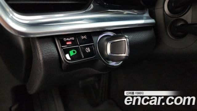 Porsche Panamera 2018 — Şəkil 15/20