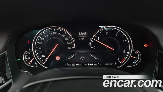 BMW 7 Series 2018 — ფოტო 8/20