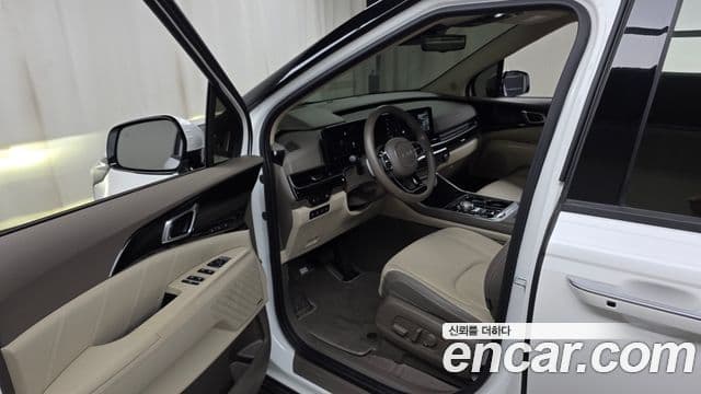 Kia Carnival 2024 — Şəkil 10/20