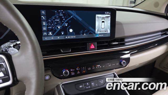 Kia Carnival 2024 — Şəkil 12/20