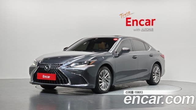Lexus ES300h 2024 — ფოტო 6/32