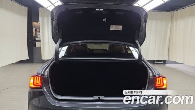 Lexus ES300h 2024 — ფოტო 11/32