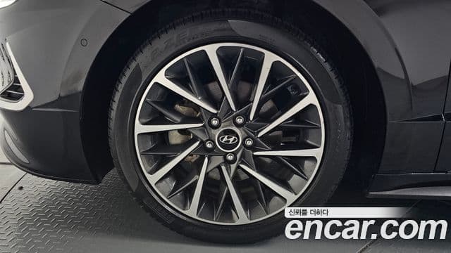 Hyundai Sonata 2020 — Фото 5/20