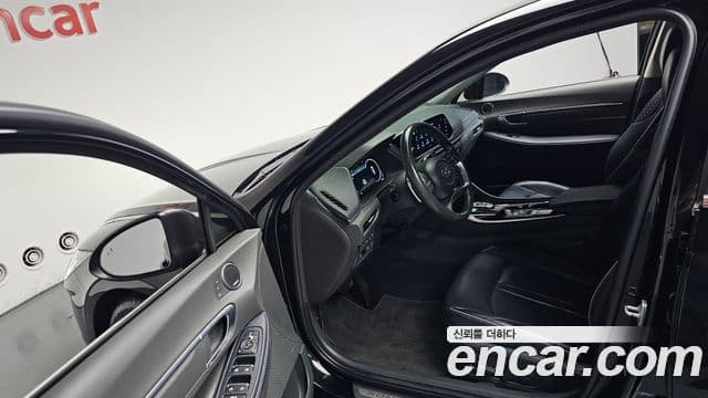 Hyundai Sonata 2020 — Фото 9/20