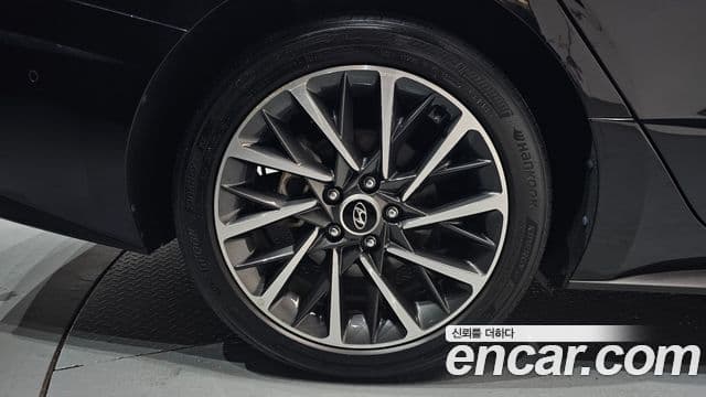Hyundai Sonata Hybrid 2020 — Şəkil 18/38