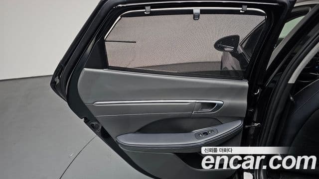 Hyundai Sonata Hybrid 2020 — Şəkil 30/38
