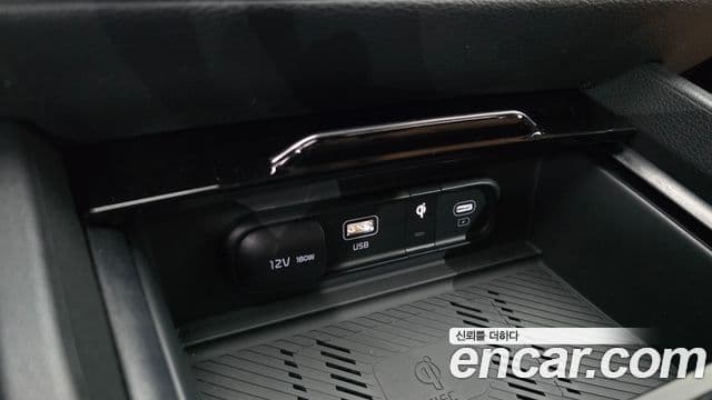 Kia Sportage 2024 — Фото 13/20