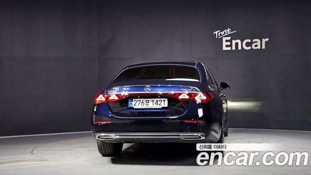 Mercedes-Benz E-Class 2024 — Şəkil 4/20