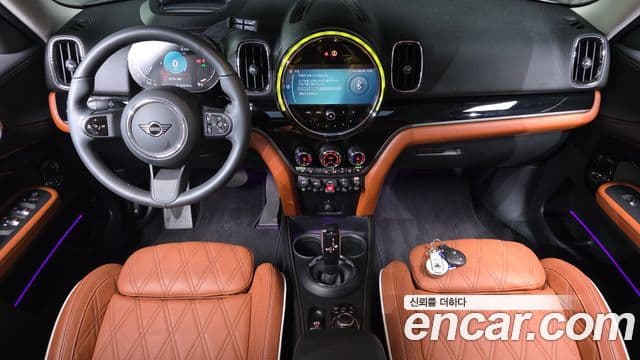 Mini Cooper Countryman 2023 — ფოტო 10/20