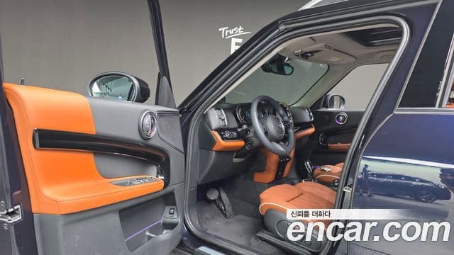 Mini Cooper Countryman 2023 — фото 8 из 20