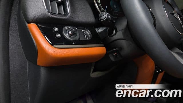 Mini Cooper Countryman 2023 — ფოტო 11/20