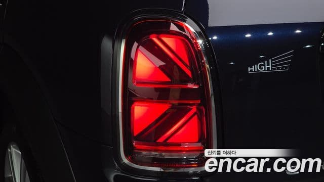 Mini Cooper Countryman 2023 — Photo 16/33