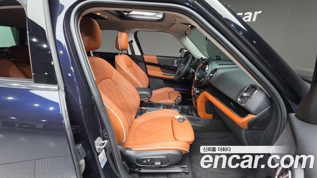 Mini Cooper Countryman 2023 — Photo 27/33
