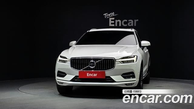 Volvo XC60 2018 — Фото 3/20