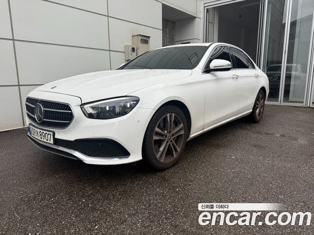 Mercedes-Benz E-Class 2022 — ფოტო 9/18