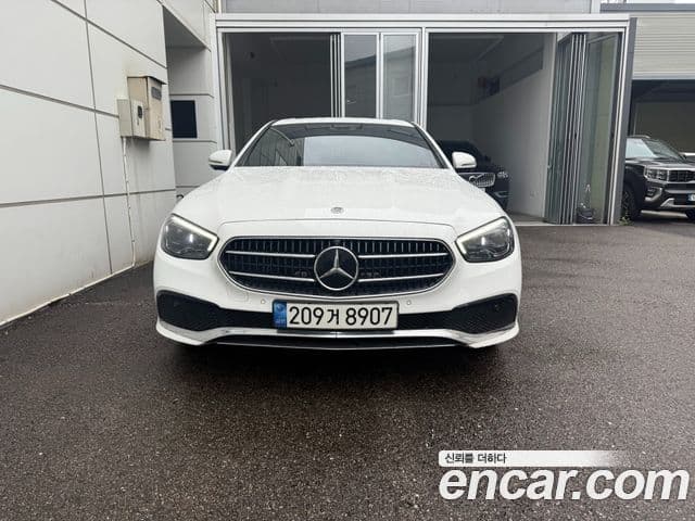 Mercedes-Benz E-Class 2022 — ფოტო 2/18