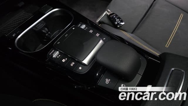 Mercedes-Benz CLA-Class 2023 — Photo 29/32