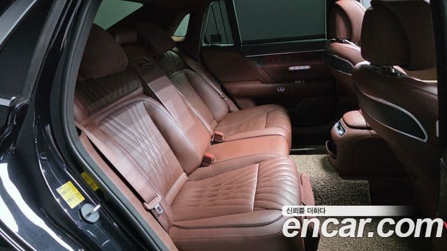 Genesis G90 2022 — ფოტო 11/20