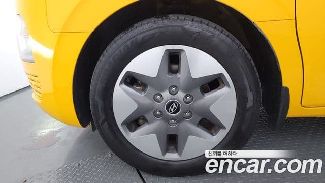 Hyundai Staria 2024 — фото 5 из 20