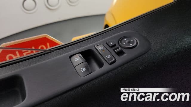 Hyundai Staria 2024 — Photo 24/33