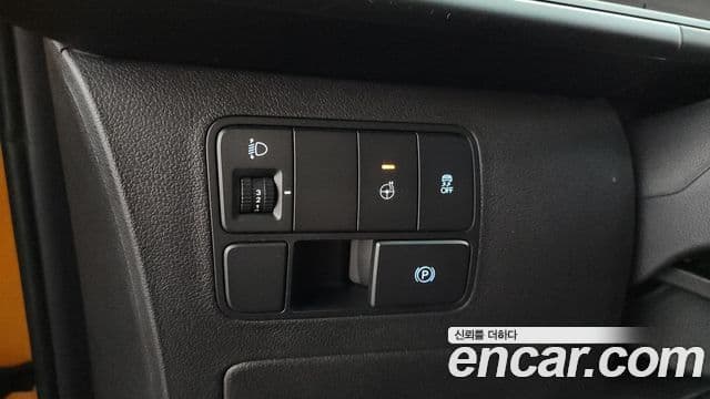 Hyundai Staria 2024 — Photo 4/33