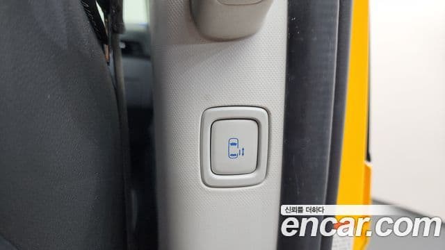 Hyundai Staria 2024 — Photo 11/33