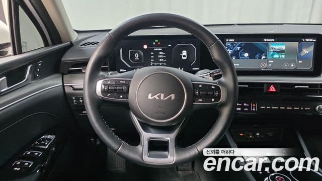 Kia K5 2025 — Фото 14/20