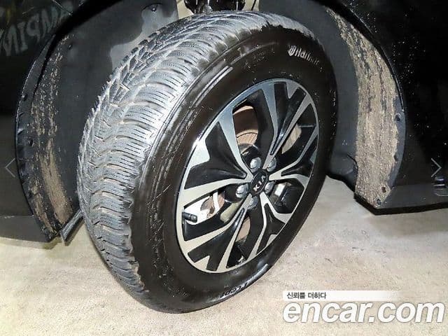 Kia Carnival 2021 — фото 20 из 20