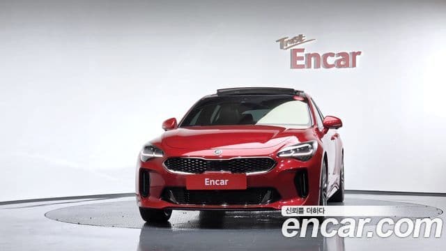 Kia Stinger 2020 — ფოტო 3/20
