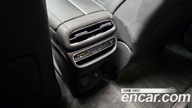 Genesis GV80 2020 — Photo 18/37