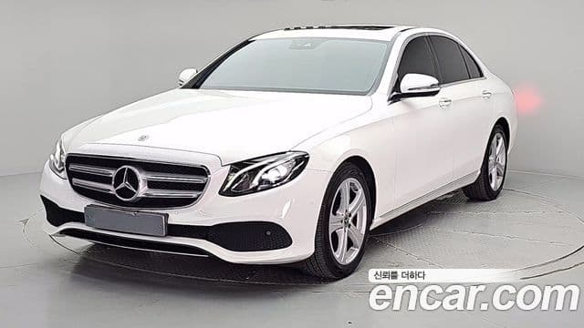 Mercedes-Benz E-Class 2018 — Şəkil 9/19